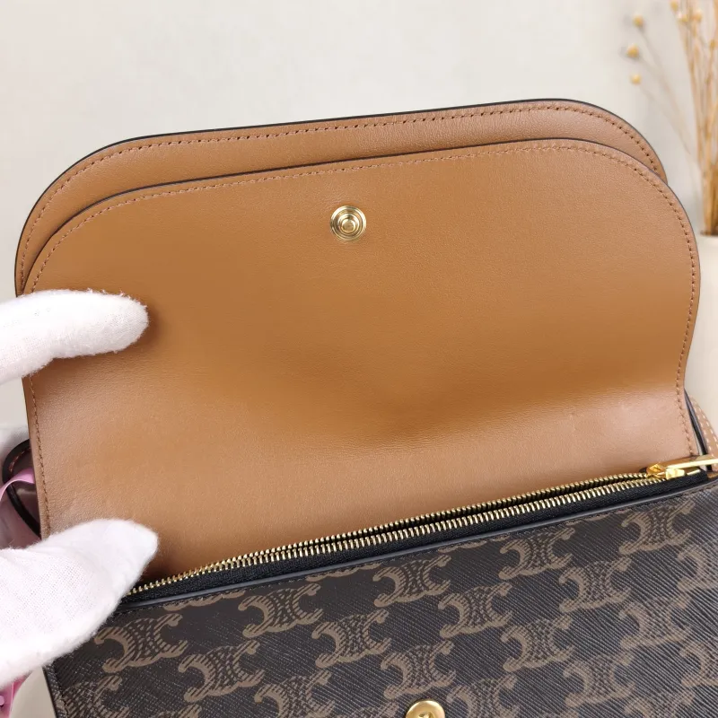 CELINE Crossbody Bag TRIOMPHE Clutchwoc Monogram PVC 20 × 6 × 12 cm — detail view 7 of 11