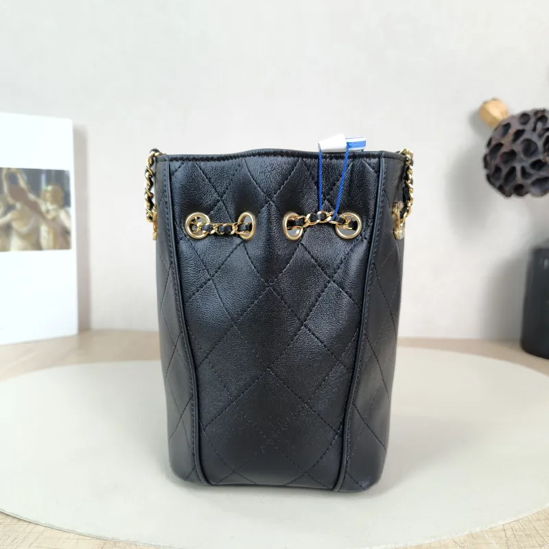 Chanel Shoulder Bag Bucket Bag Black Lambskin One Size 11 × 11 × 17.5 cm — detail view 8 of 10