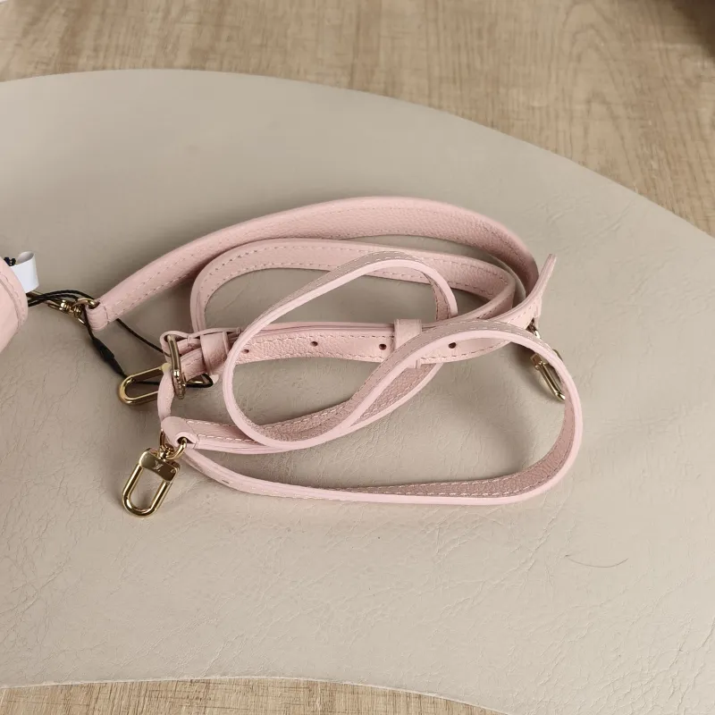 Louis Vuitton Crossbody Bag Diane Baguette Bag Empreinte Embossed Calfskinnano19 × 6 × 10.5 cm — detail view 1 of 9
