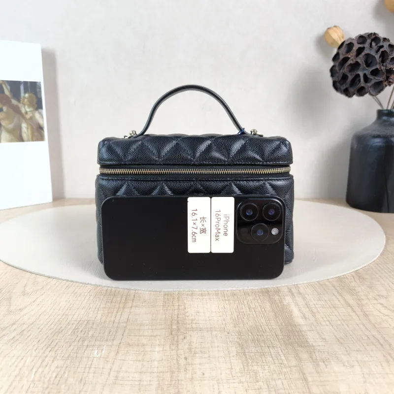 Chanel Crossbody Baglp Box Bag Top Handle Crossbody Bag Black Grained Calfskin One Size19.5 × 5 × 17 cm — cover view 4 of 6