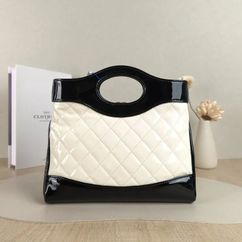 Chanel Crossbody Bag 31Bag Patent Leather Mini 23 × 5.5 × 22 cm — cover view 5 of 5