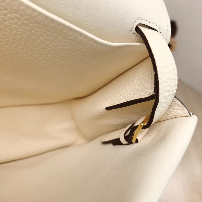 Hermès Shoulder Bag Halzan 25I2 Taurillon Clemence TC Calfskin Small25 × 8 × 17 cm — detail view 12 of 17