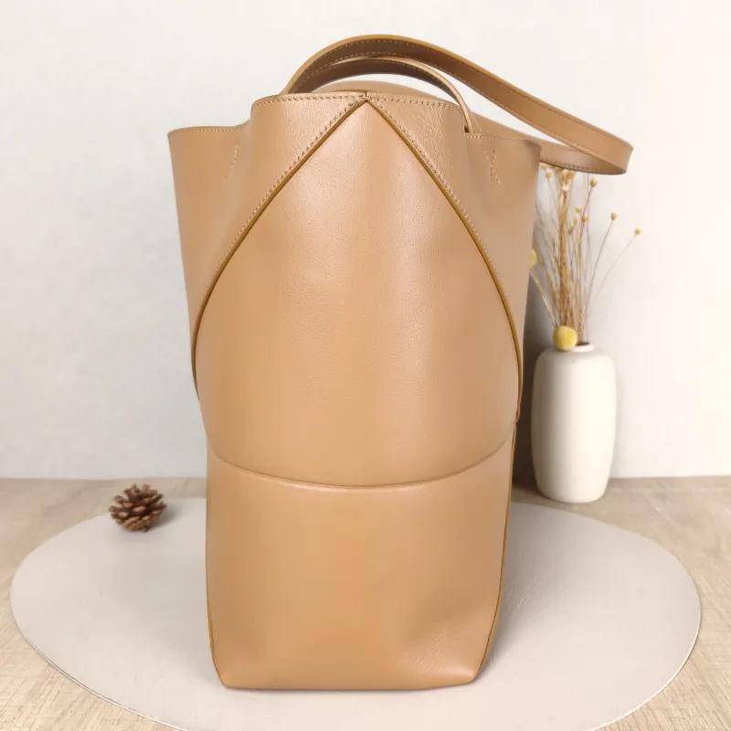 LOEWE Shoulder Bag Puzzle Fold Shopping Tote Calfskin Medium 25.5 × 14.5 × 31.5 cm — detail view 9 of 9