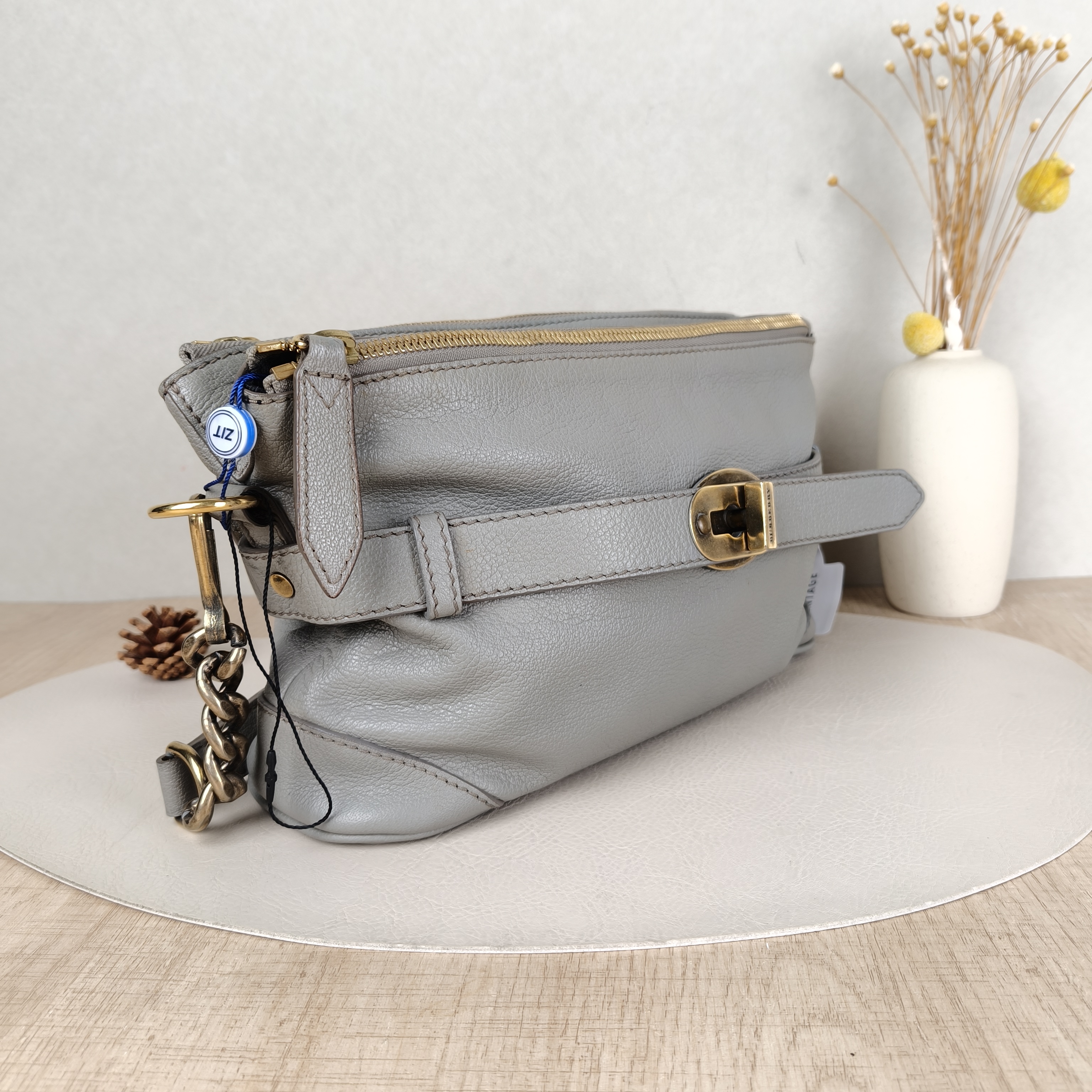 BURBERRY Shoulder Bag Grey Calfskin One Size29 × 9 × 19 cm — cover view 3 of 5