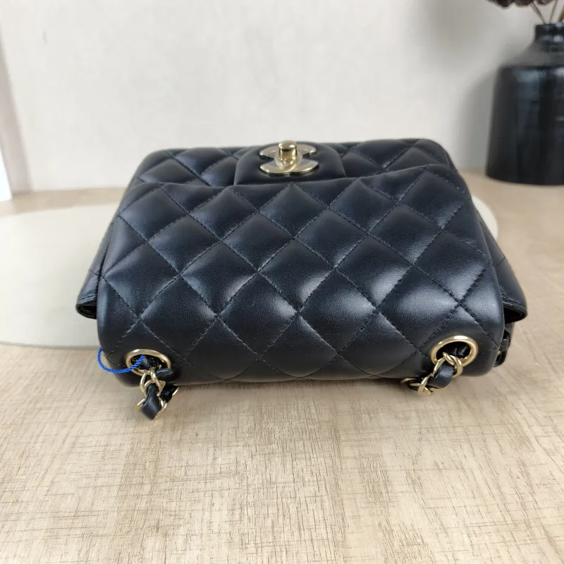 Chanel Crossbody Bag Classic Flap Mini CF Mini Black SL ambskinmini17 × 8 × 13.5 cm — detail view 8 of 13