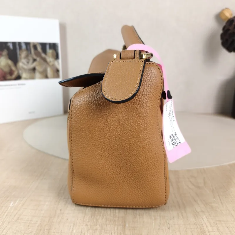LOEWE Crossbody Bag Puzzle Caramel CC alfskin Small 24 × 10.5 × 16.5 cm — detail view 6 of 12