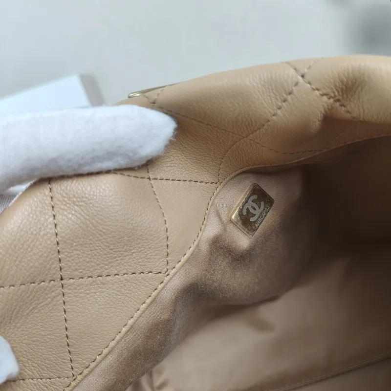 Chanel Crossbody Bag26c Taupe Calfskin One Size32 × 12 × 24 cm — detail view 2 of 10
