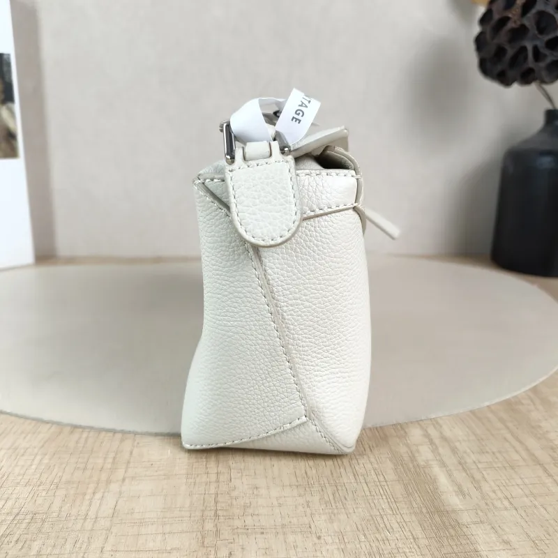 LOEWE Crossbody Bag Puzzle White CC alfskin Mini 18 × 8 × 12.5 cm — detail view 11 of 11
