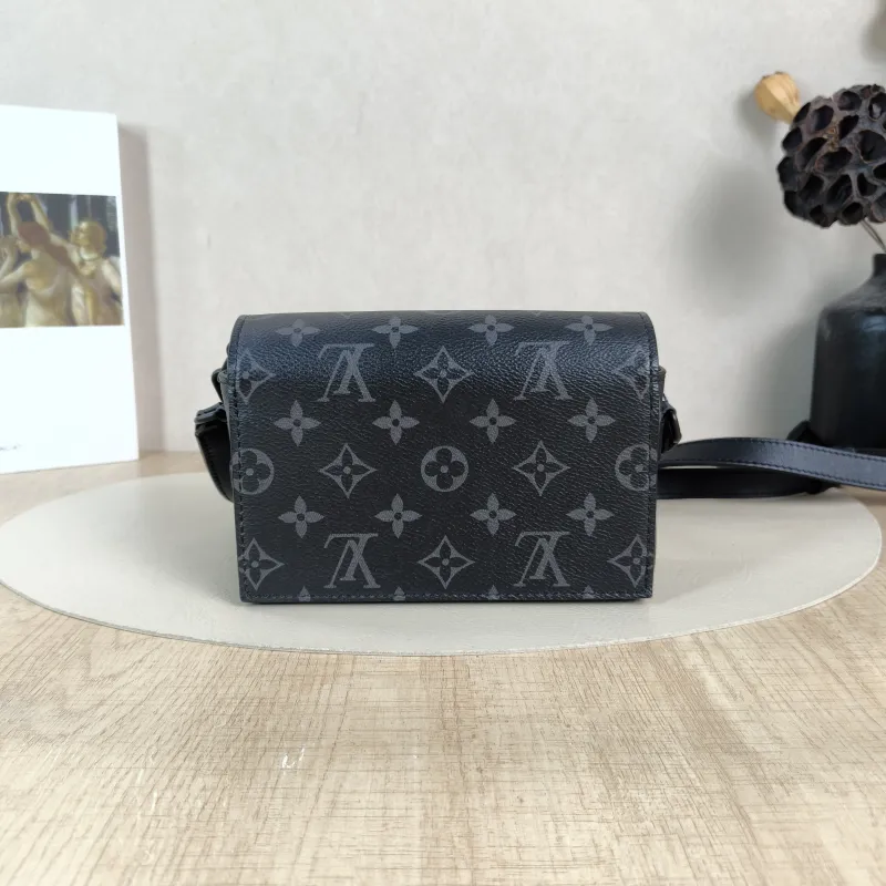 Louis Vuitton Crossbody Bag Steamer Box Monogram PV Cmini18 × 6.5 × 11 cm — cover view 5 of 6