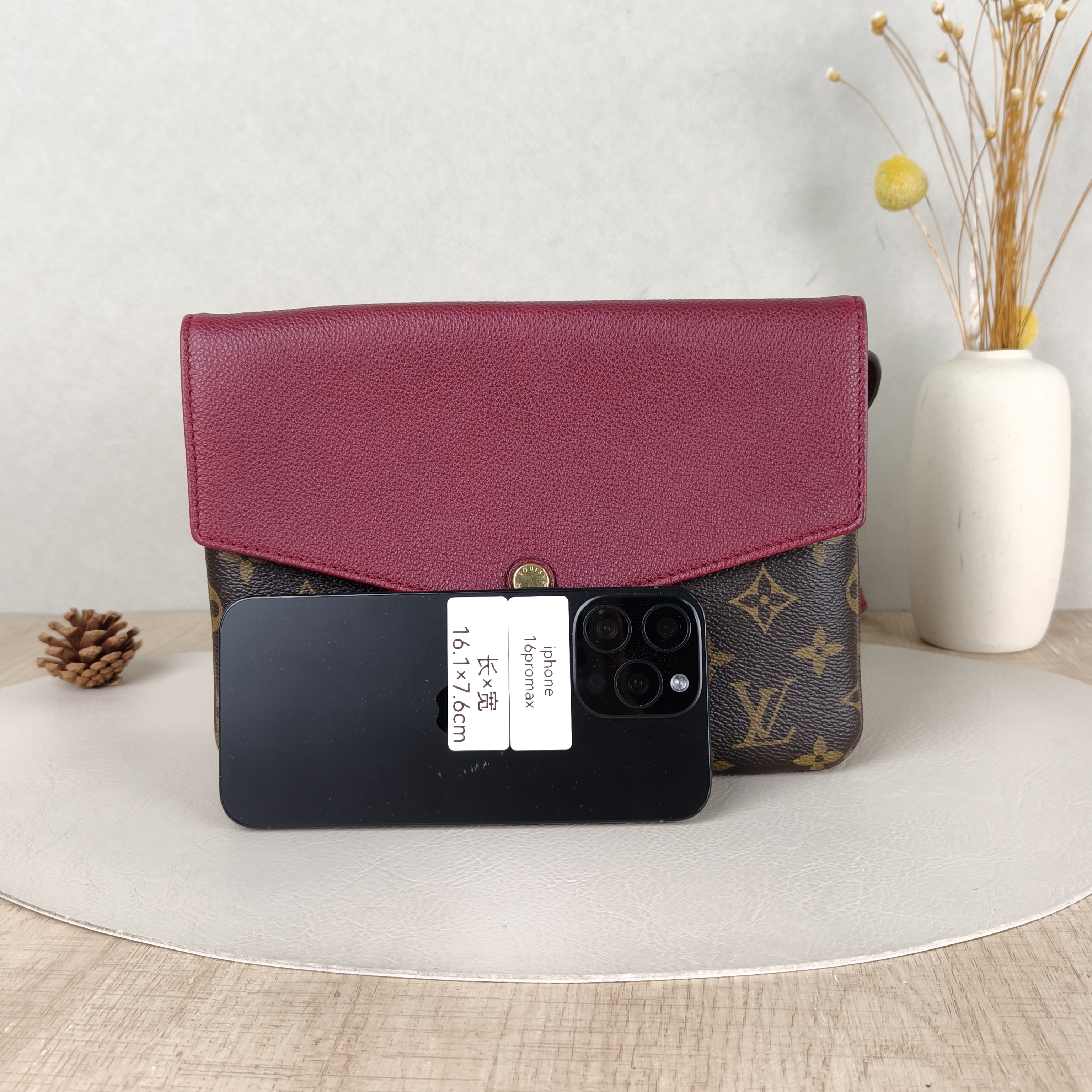 Louis Vuitton Crossbody Bag Twice Colorblock PVC Calfskin One Size23 × 4 × 17 cm — cover view 3 of 5