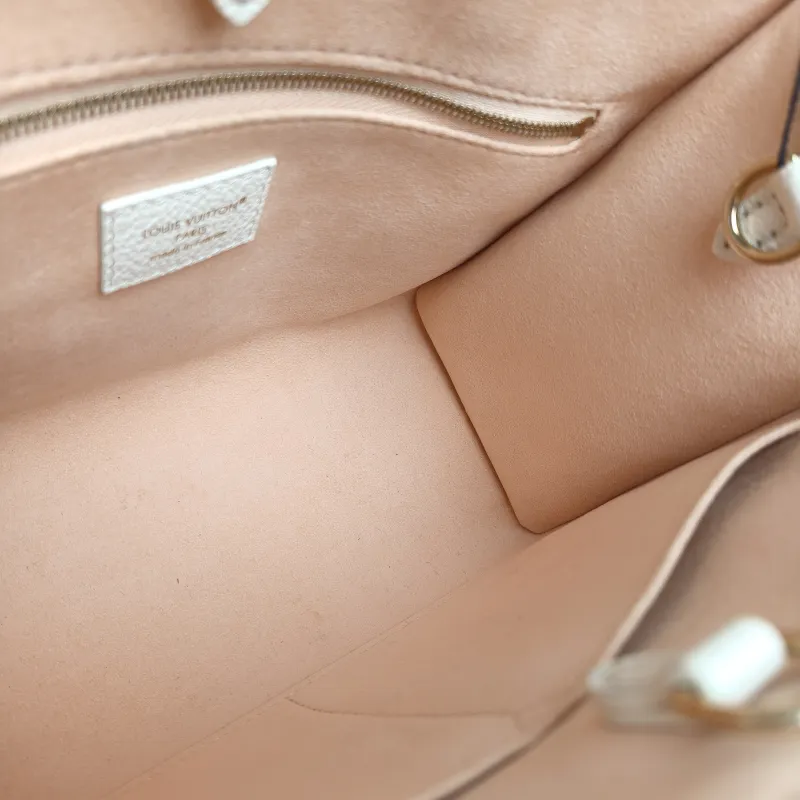 Louis Vuitton Shoulder Bag Onthego Beige · Pink Monogram Empreinte Embossed Calfskin Small 25 × 11.5 × 19 cm — detail view 7 of 12