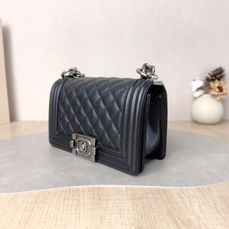 Chanel Crossbody Bag Le Boy​ Black Grained Calfskin Small 20.5 × 8.5 × 12 cm — cover view 3 of 5