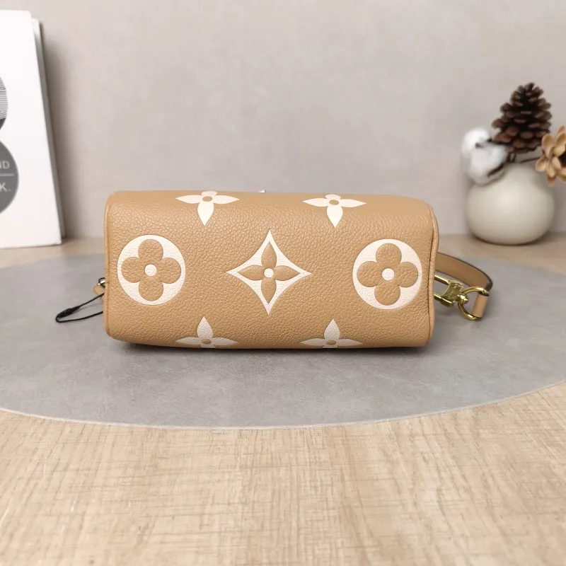 Louis Vuitton Crossbody Bag Speedy Nano · White Empreinte Embossed Calfskinnano16 × 7.5 × 10 cm — cover view 6 of 6