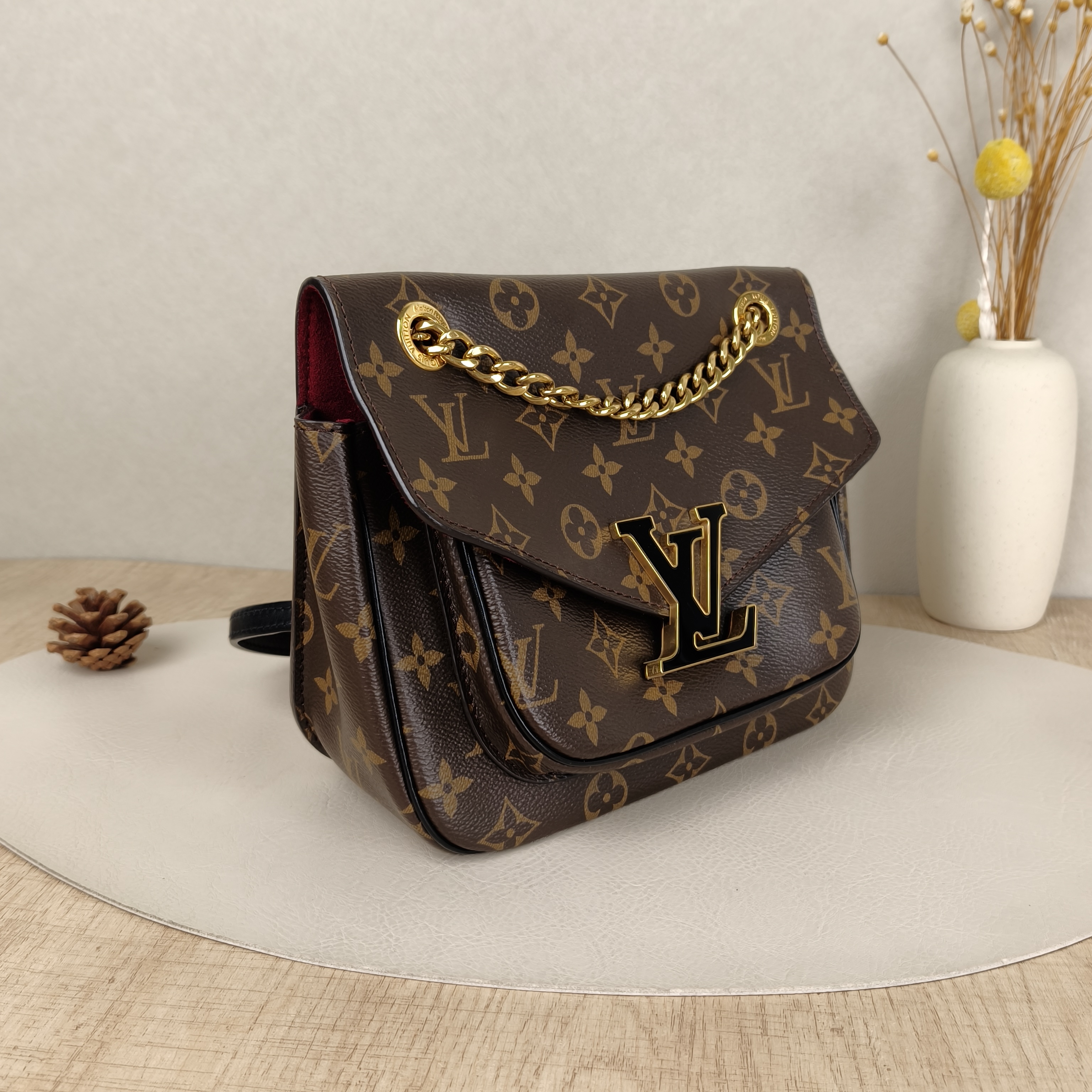 Louis Vuitton Crossbody Bag Passy Messenger Bag Monogram PVC Small23 × 9 × 17 cm — cover view 5 of 5