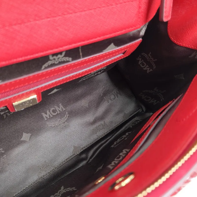 MCM Crossbody Bag Crossbody Bag Red Calfskin One Size 25 × 17 × 21 cm — detail view 10 of 15