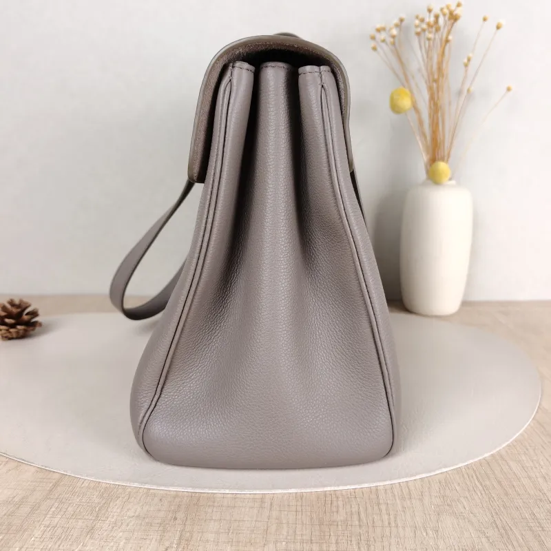 CELINE Shoulder Bag Soft 16Shoulder Bag Grey Calfskin Medium 32 × 15 × 24 cm — detail view 7 of 10