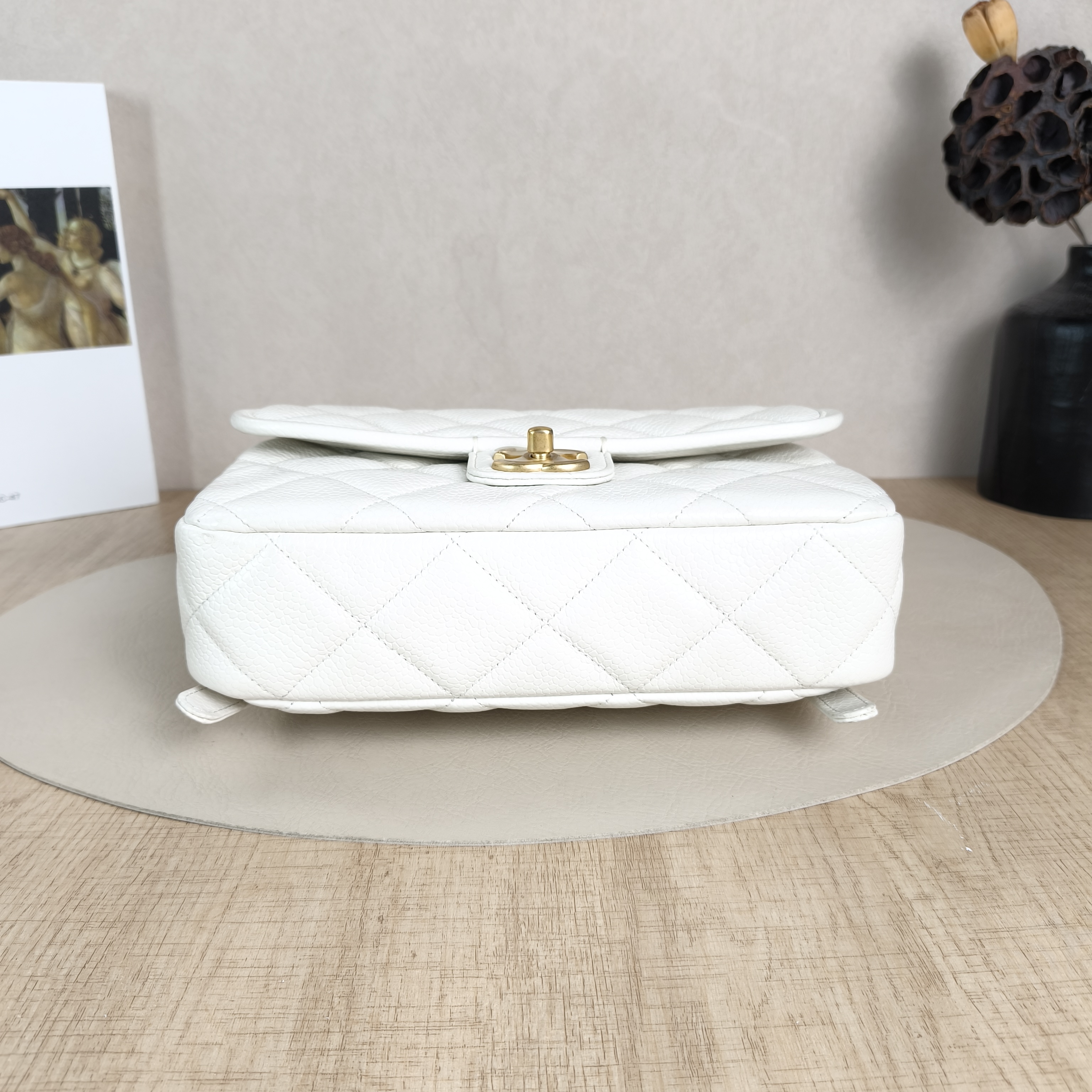 Chanel Backpack Backpack White Grained Calfskin One Size24 × 6 × 18 cm — cover view 3 of 5