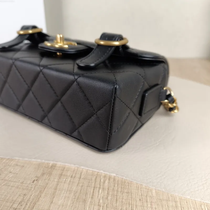 Chanel Crossbody Bag Messenger Bag Black Calfskin One Size 20.6.5*12.5 — detail view 7 of 12