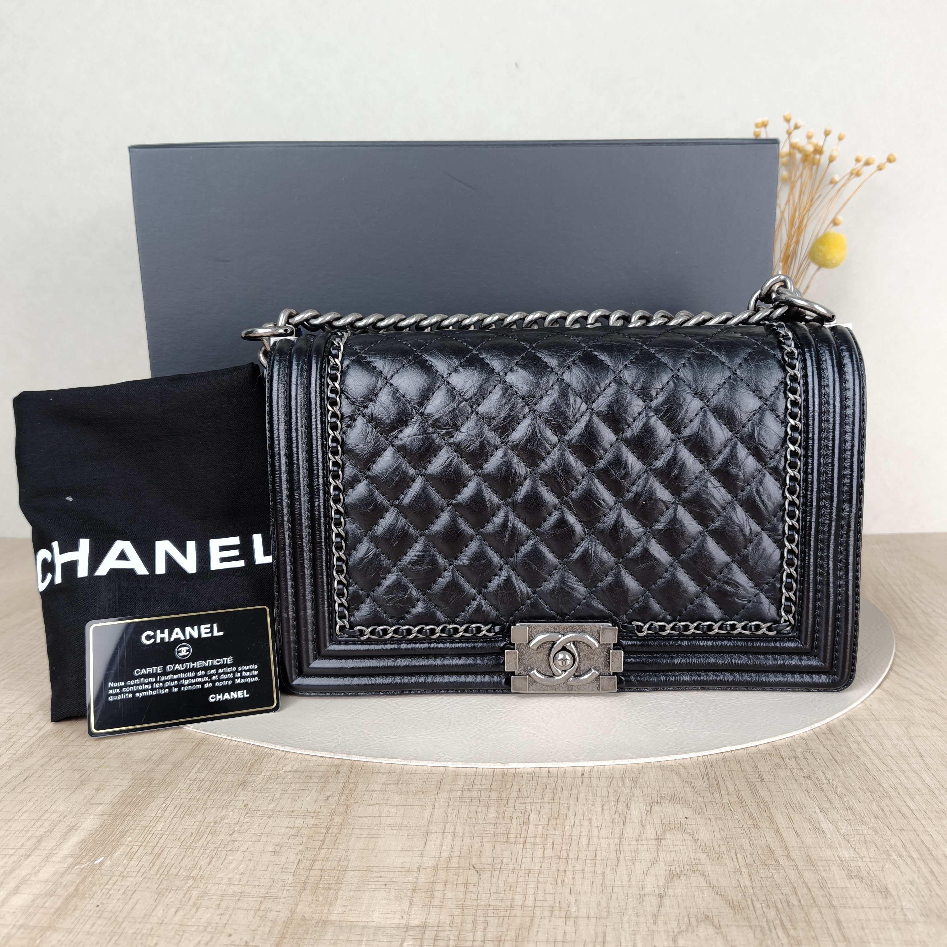 Chanel Crossbody Bag Le BoyBlack Calfskin Large28 × 7.5 × 17.5 cm — cover view 6 of 6