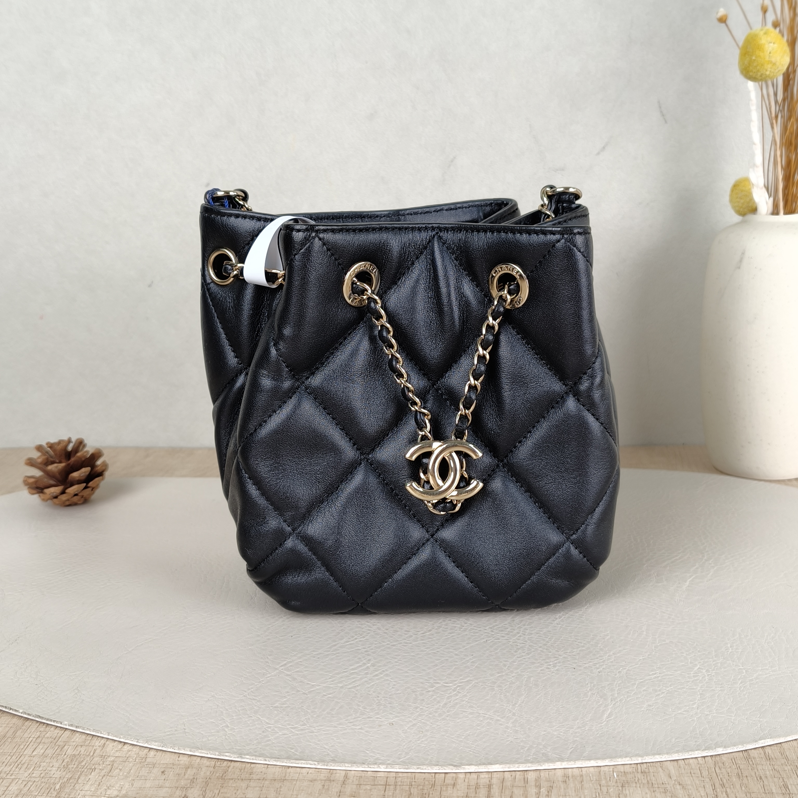 Chanel Crossbody Bag Crossbody Bag Black Lambskin One Size15 × 9.5 × 15 cm