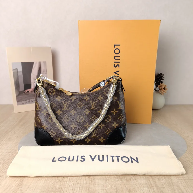 Louis Vuitton Crossbody Bag Boulogne PVC Small 26 × 9.5 × 16 cm — cover view 3 of 6