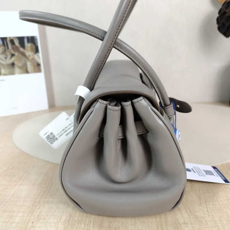 Miumiu Shoulder Bag Grey Calfskin One Size 27.5 × 10 × 14 cm — detail view 5 of 12