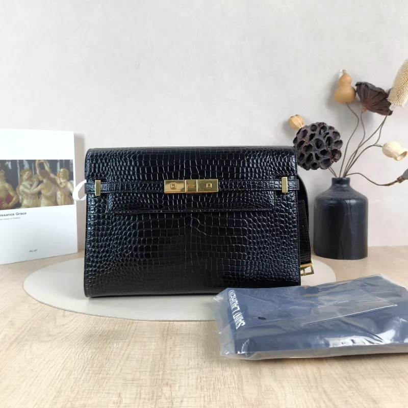 SAINT LAURENT Shoulder Bag MANHATTAN Black with Gold-Tone Hardware Calfskin Medium29 × 7.5 × 20 cm — cover view 4 of 6