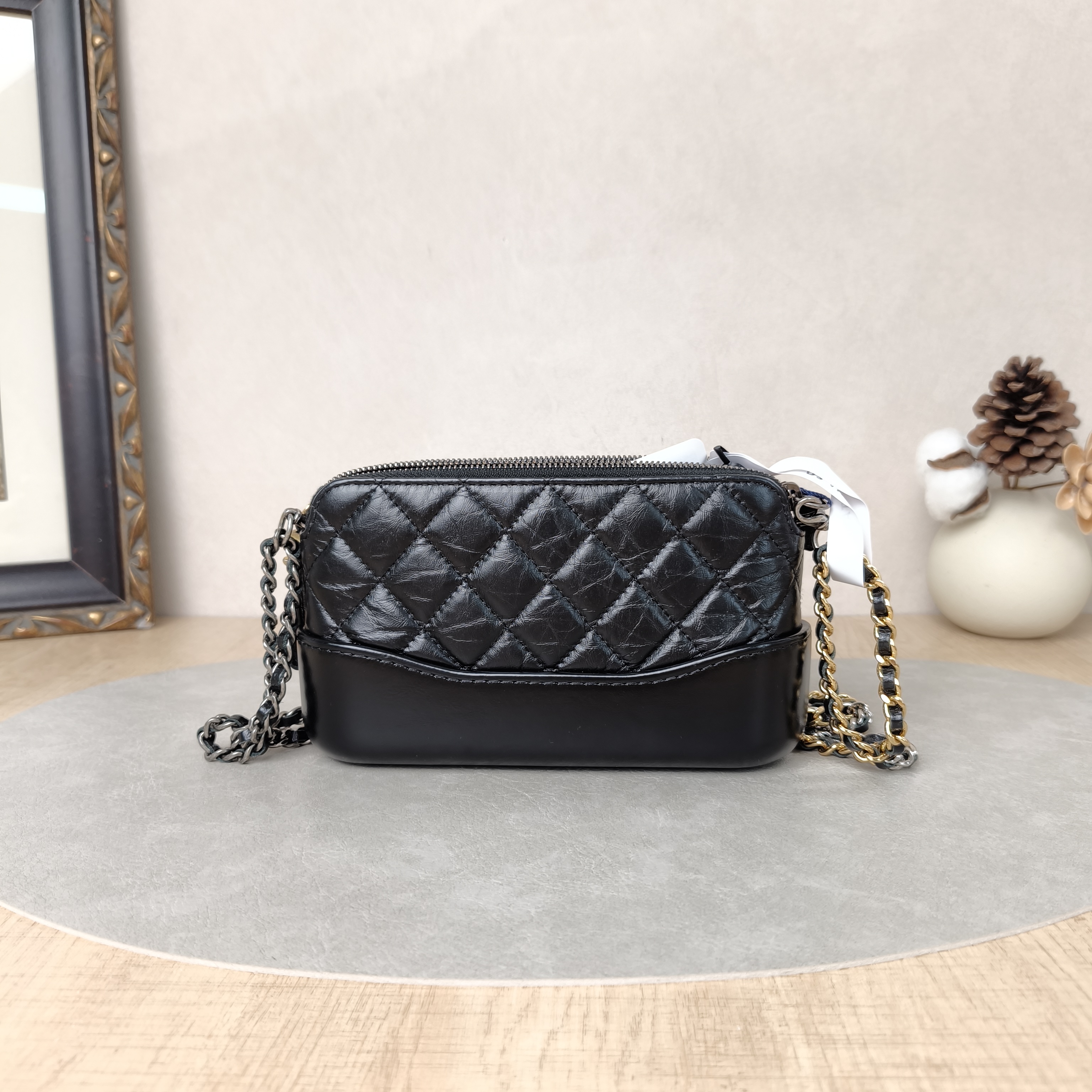 Chanel Crossbody Bag Gabrielle Gabrielle Bag Black Calfskinmini19 × 4 × 10 cm
