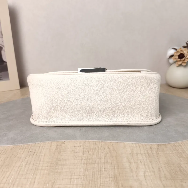 Louis Vuitton Shoulder Bag BUCI Beige Epi Embossed Calfskin One Size 24.5 × 9 × 15.5 cm — cover view 5 of 6