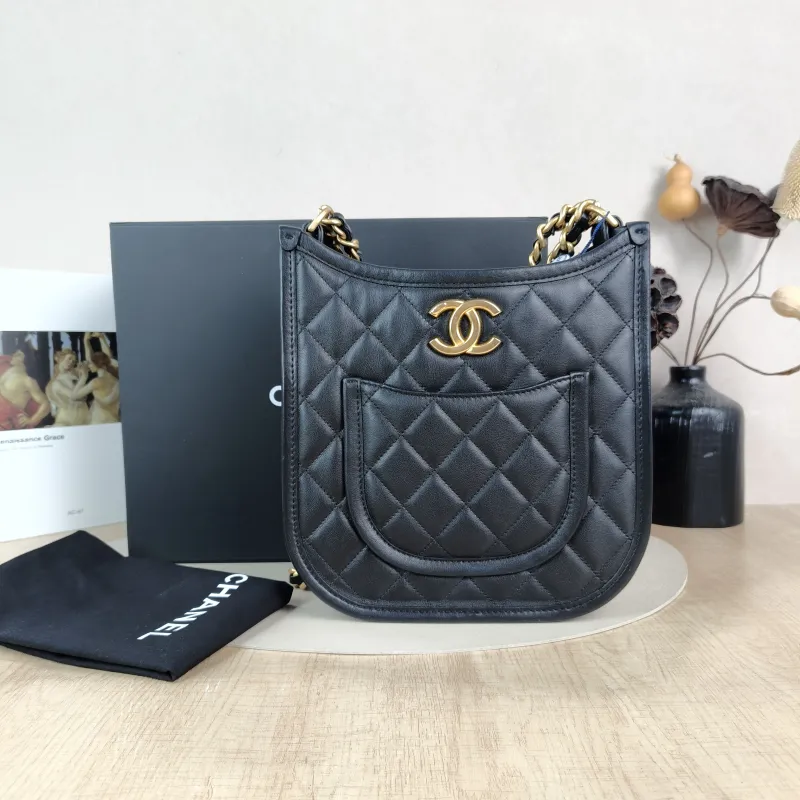 Chanel Crossbody Bag hobo Black Calfskin One Size 22 × 6 × 24 cm — cover view 2 of 6