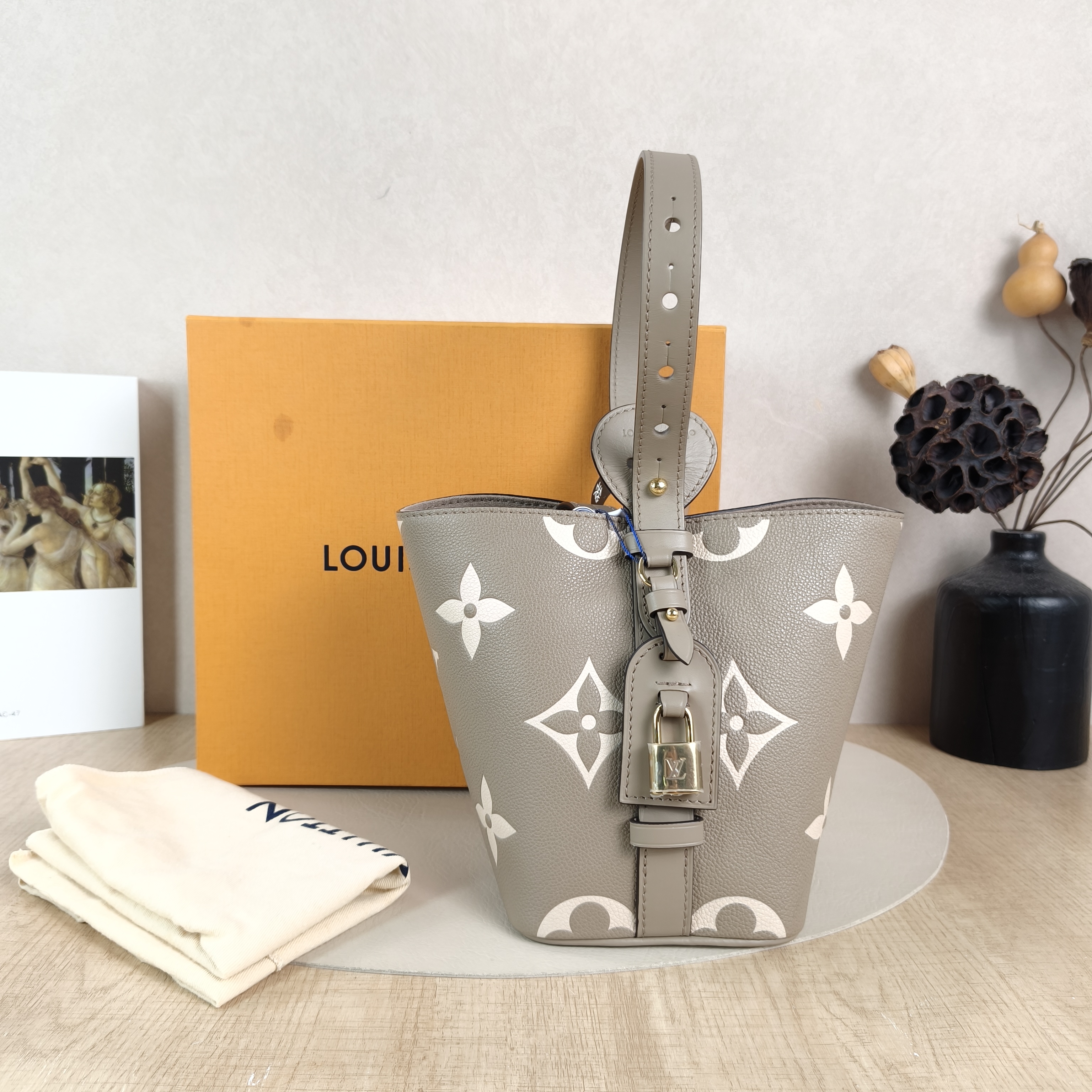 Louis Vuitton Top Handle Bag ALL IN BB · White Empreinte Embossed Calfskin BB16 × 12 × 18 cm — cover view 6 of 6