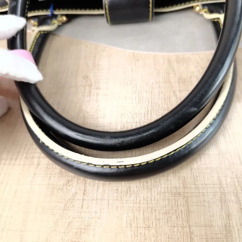 Louis Vuitton Top Handle Bag Suhali Vintage Black Lambskin One Size 36 × 12 × 22 cm — detail view 5 of 13
