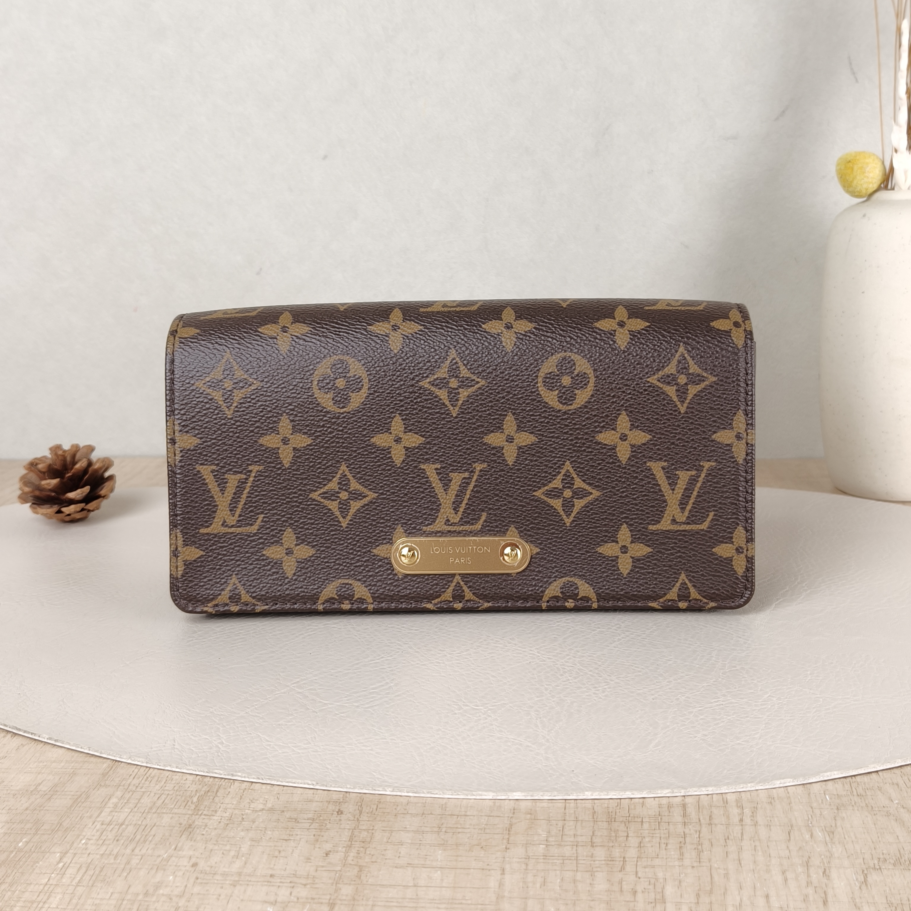 Louis Vuitton Crossbody Bag LILY Chain Bagwoc Monogram PVC21 × 3.5 × 10.5 cm