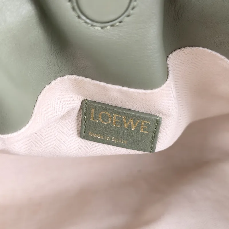 LOEWE Crossbody Bag Flamenco Green Monogram Canvas Medium30 × 10.5 × 24.5 cm — detail view 5 of 8