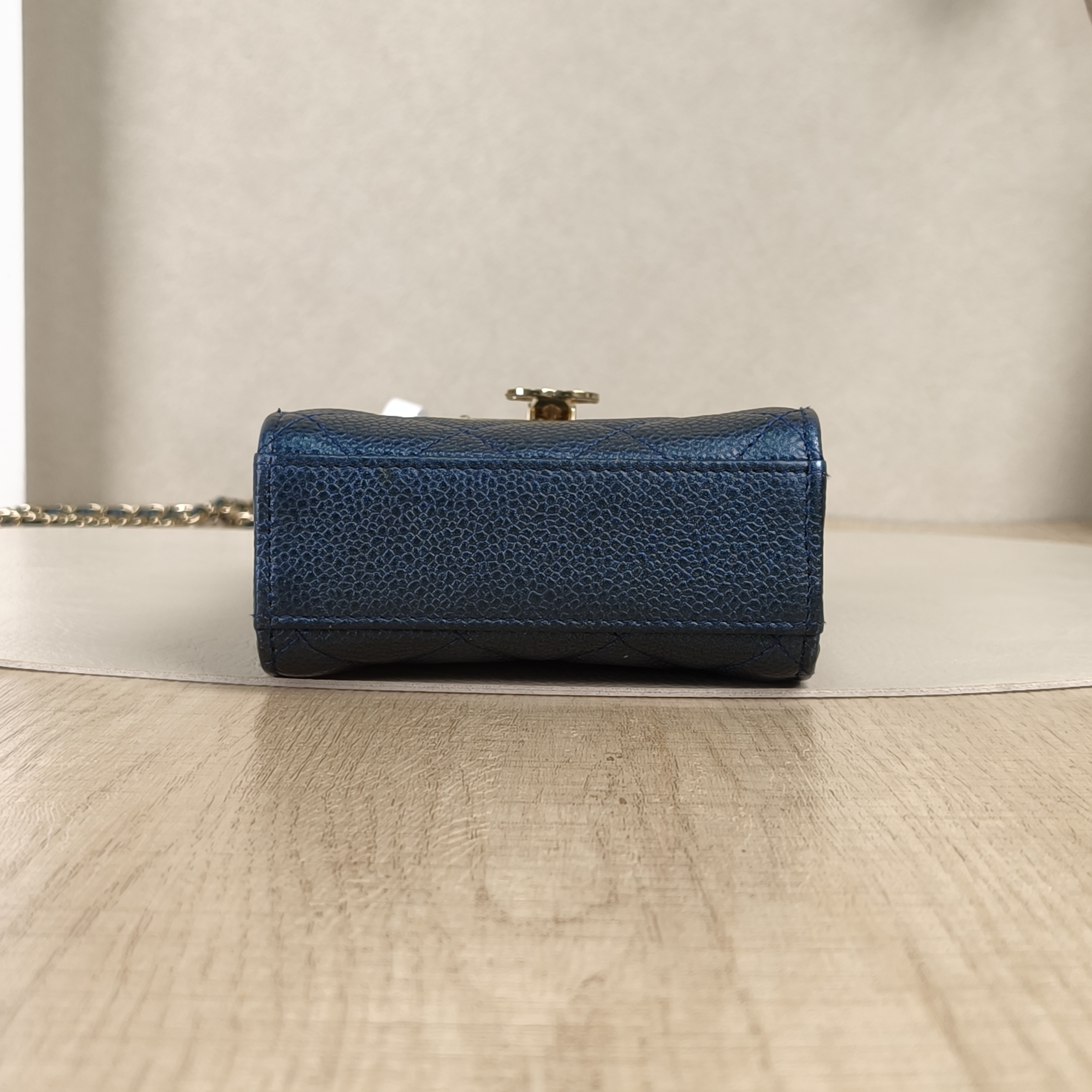 Chanel Crossbody Bagcf Collection Crossbody Bag Blue Grained Calfskin One Size11 × 5 × 17.5 cm — cover view 7 of 8