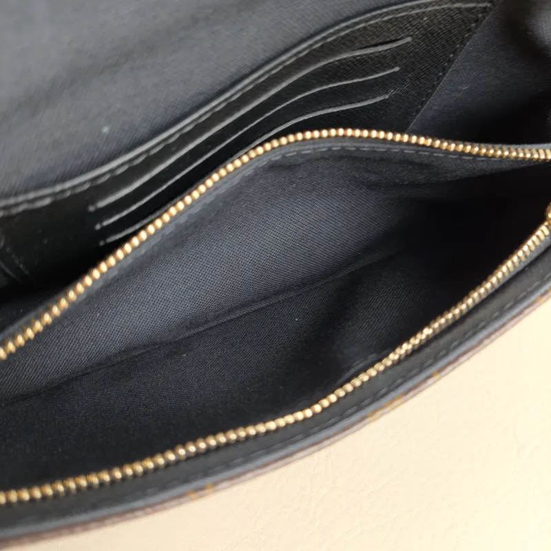 Louis Vuitton Crossbody Bag IVY Monogram PVC Small 23.5 × 4.3 × 12 cm — detail view 12 of 12