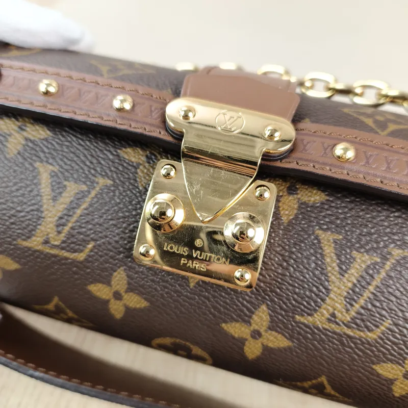 Louis Vuitton Crossbody Bag Papillon Trunk Monogram PVC Small19 × 9 × 9 cm — detail view 2 of 13