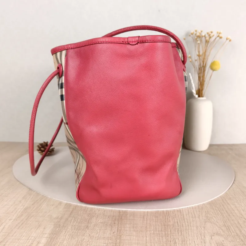 BURBERRY Top Handle Bag Top Handle Bag PVC One Size26 × 15 × 27 cm — detail view 8 of 9