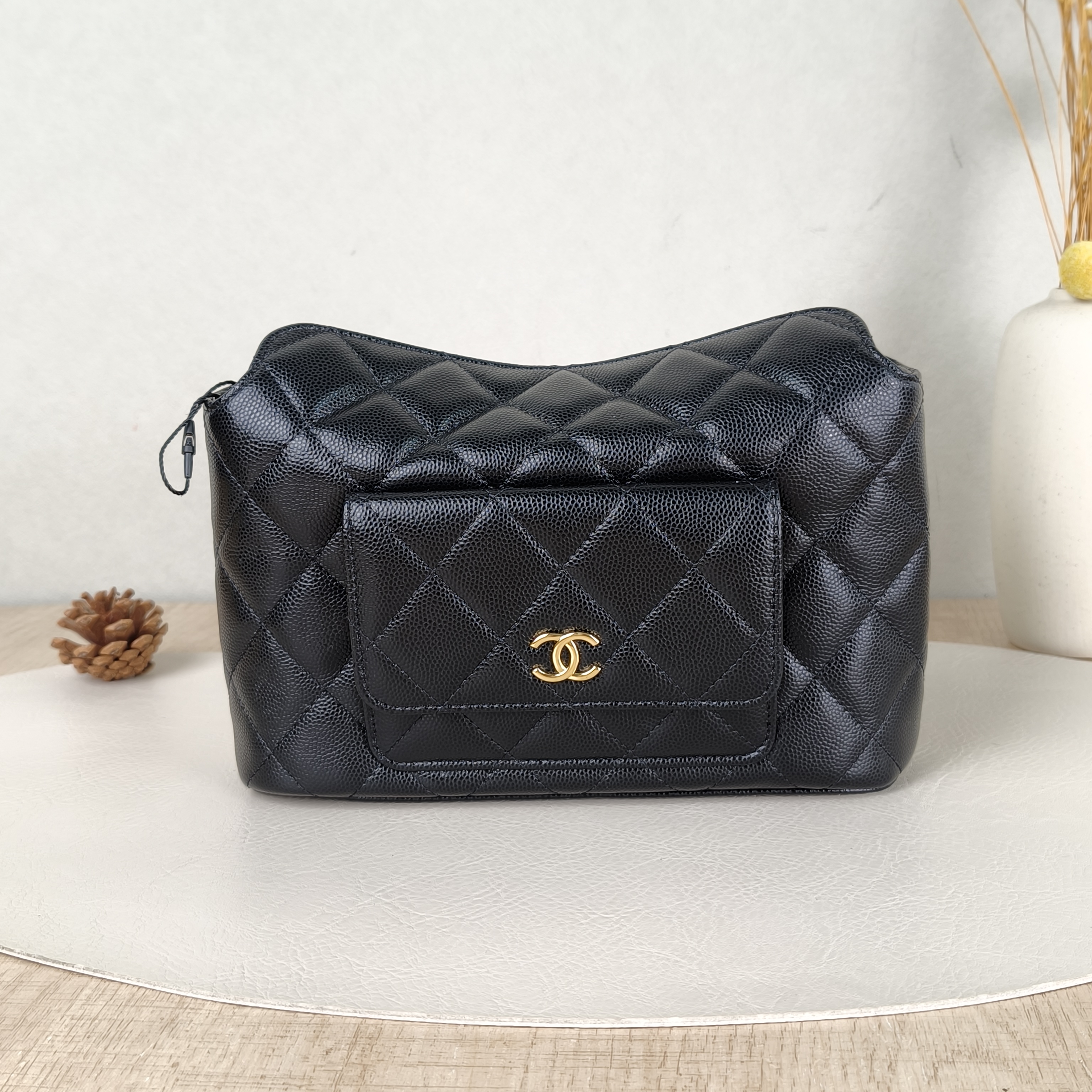 Chanel Crossbody Bag Hobo Vanity Case Bag Black Calfskin One Size20 × 5 × 13 cm