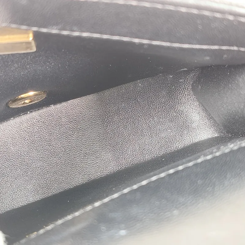 Chanel Crossbody Bag Black Lambskinmini19 × 6 × 12 cm — detail view 5 of 18