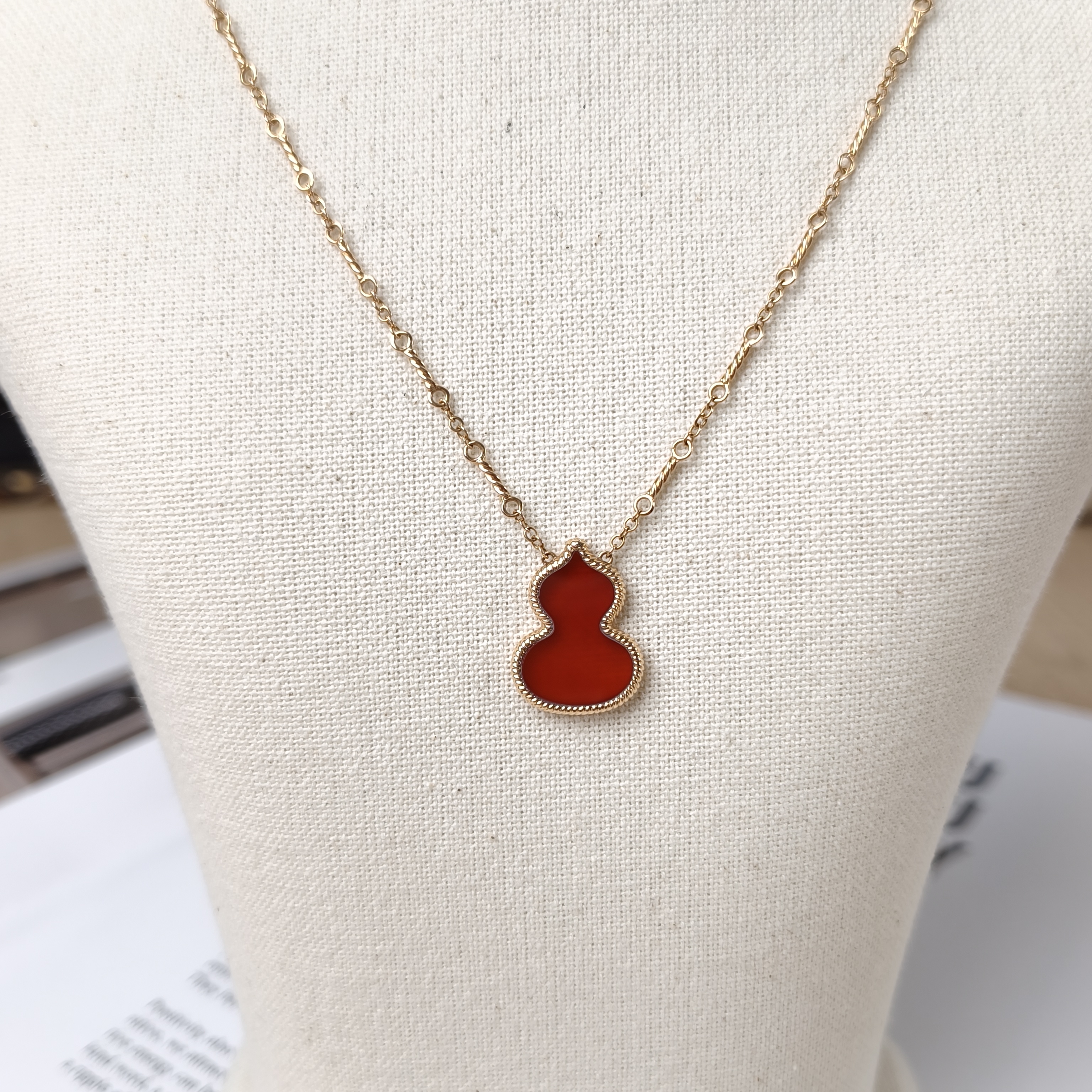 Qeelin Necklace Wulu Collection Necklace Red Agate18KR ose Gold One Size 1.9cm 42cm One Size