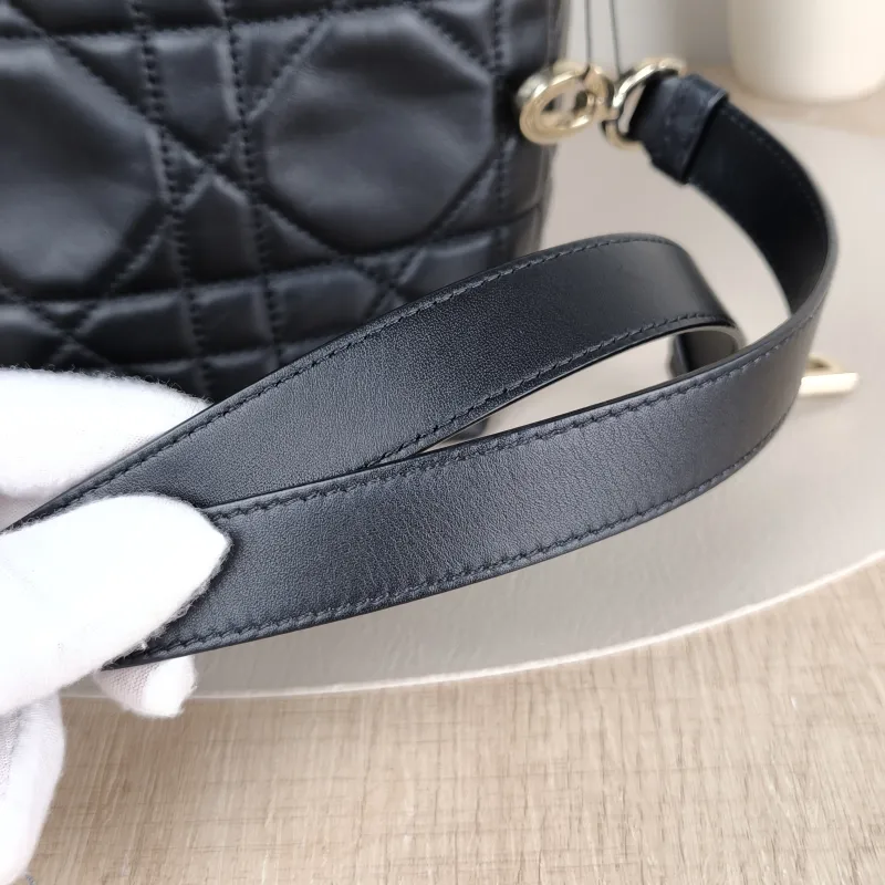 DIOR Shoulder Bag TOUJOURS Edition Black Calfskin Small 18.5 × 12 × 18.5 cm — detail view 3 of 10