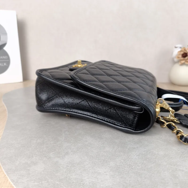 Chanel Backpack Backpack Black Grained Calfskin One Size 22 × 7 × 19.5 cm — detail view 3 of 13