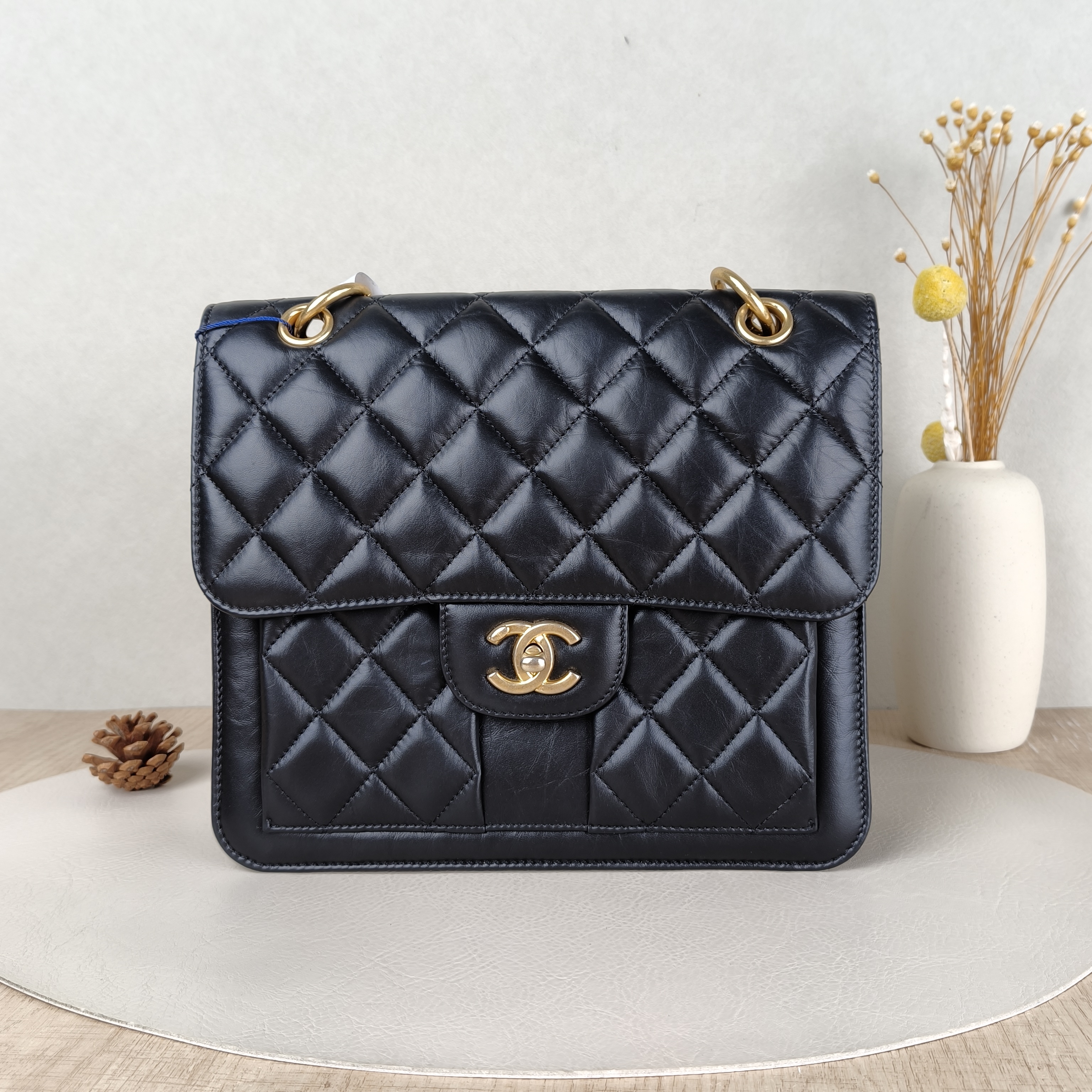 Chanel Crossbody Bag23s Backpack Black Calfskin One Size25 × 6 × 22 cm