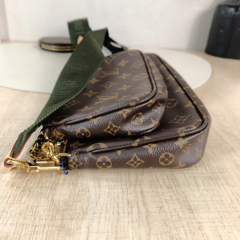 Louis Vuitton Crossbody Bag Multi Pochette Accessoires Shoulder Strap PVC Small 24 × 4 × 13.5 cm — detail view 8 of 10