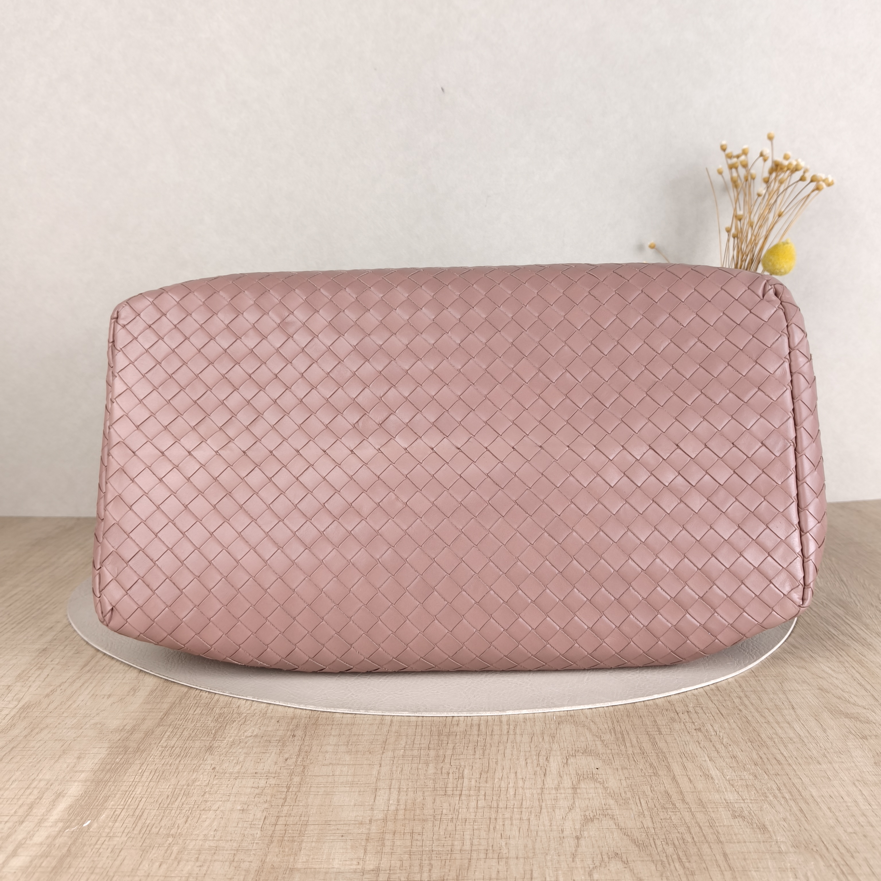 Bottega Veneta Shoulder Baghobo Shoulder Bag Lambskin One Size37 × 17 × 24 cm — cover view 2 of 5