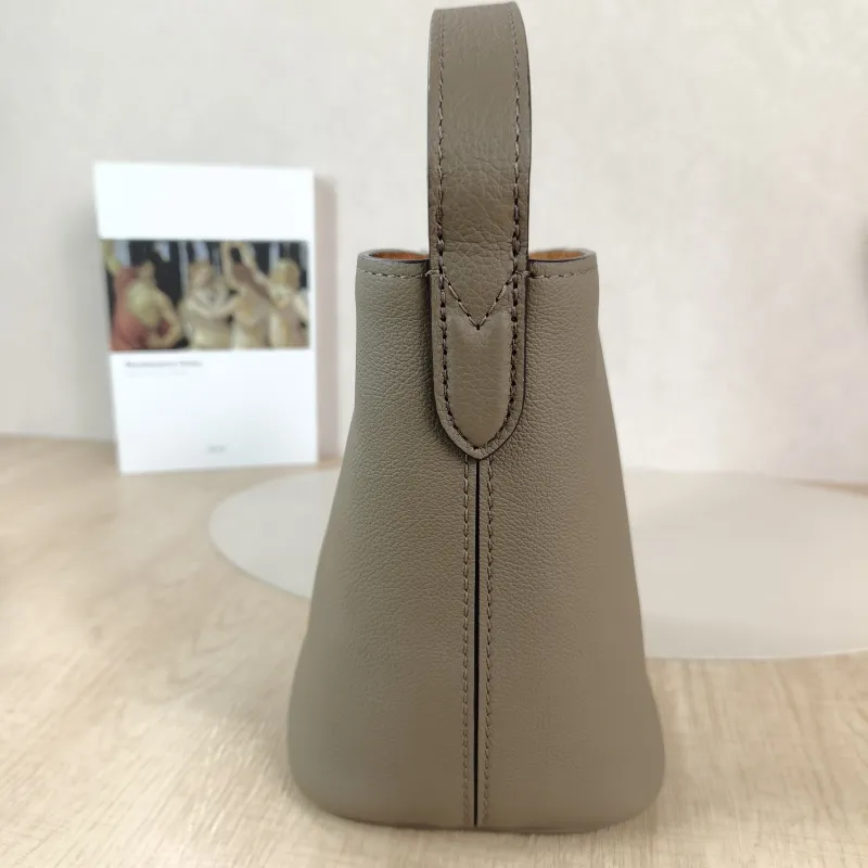Louis Vuitton Top Handle Bag LOW KEY ALL IN BB Calfskin BB 16 × 12 × 18 cm — detail view 2 of 12