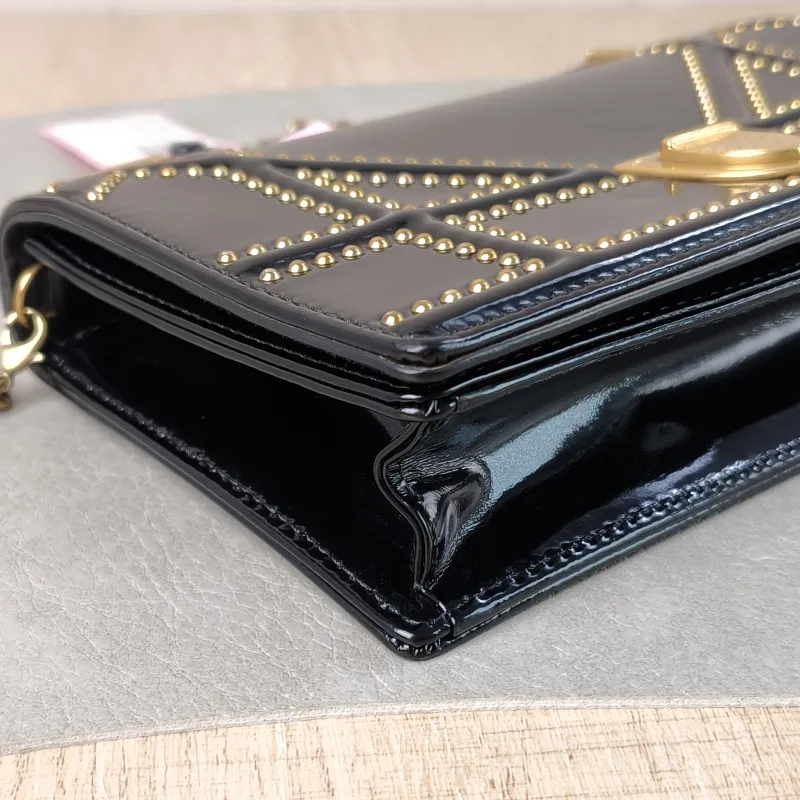 DIOR Crossbody Bag ama Black Patent Leather Mini 19 × 3 × 12 cm — detail view 9 of 12