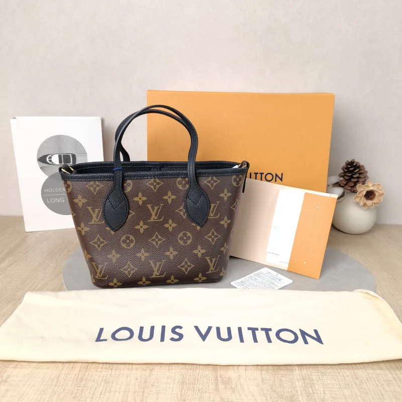 Louis Vuitton Crossbody Bag NEVERFULL INSIDE OUT BB Black PVC · Calfskin BB26.5 × 11 × 16.5 cm — cover view 2 of 6