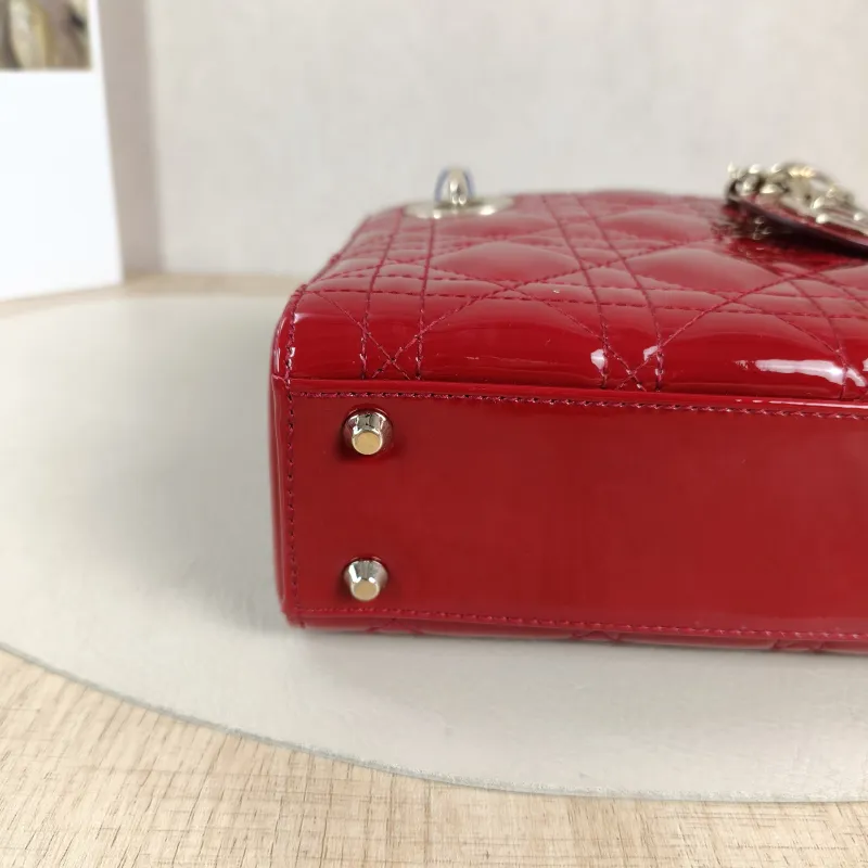 DIOR Crossbody Bag Lady Lady Dior Bag Red Patent Leathermini17 × 7 × 15 cm — detail view 12 of 13